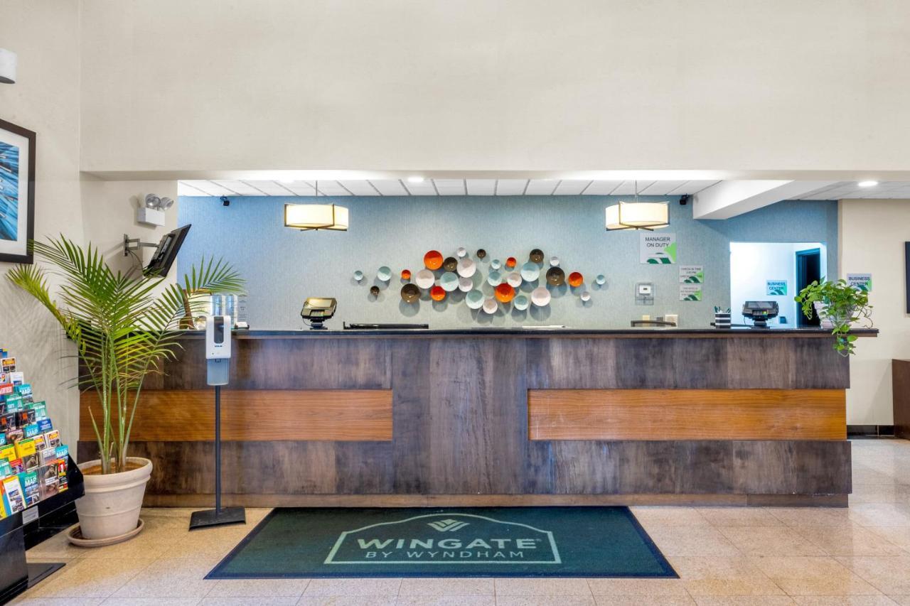 Wingate By Wyndham Schaumburg Hotel Exterior photo